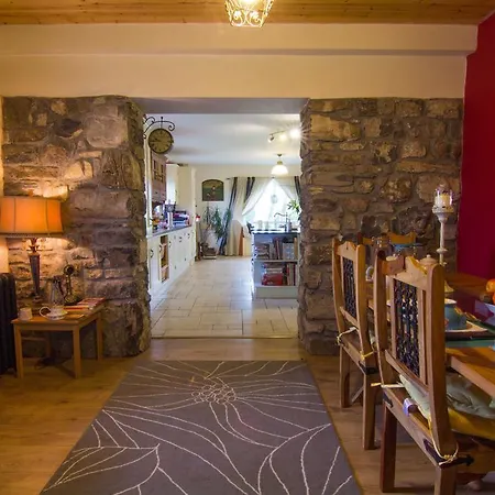 فندق مبيت وإفطار The Thatched كلير جالاوي