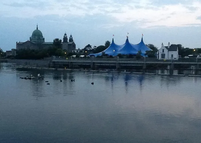 The Thatched Bed & Breakfast *